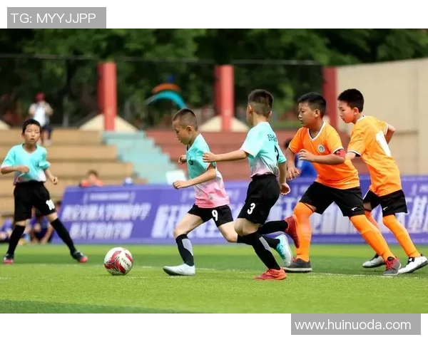 打造未来足球巨星的全方位培训体系助力青少年快速成长与突破 打造未来足球巨星的全方位培训体系助力青少年快速成长与突破