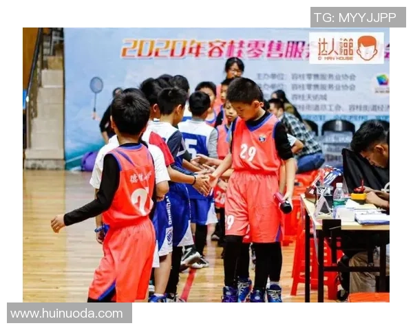 聚焦球星战袍探索足球与篮球衣服背后的热血与荣耀故事